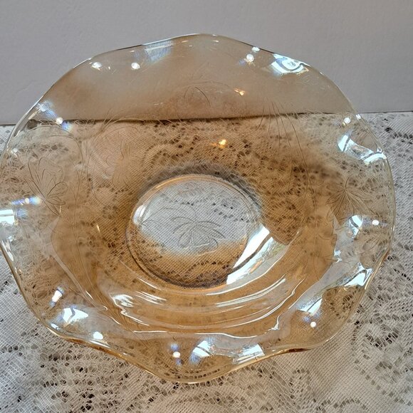 Jeannette Glass Iridescent Floragold Louisa Pattern Ruffled Edge Bowl Set of 2 - Picture 4 of 4